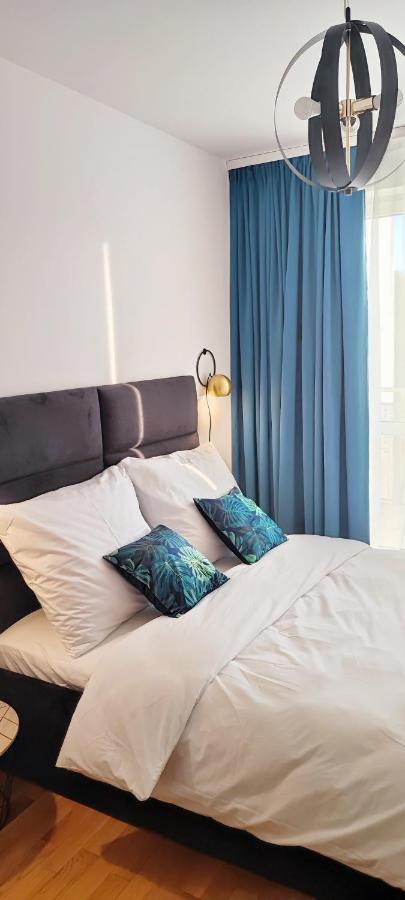 Cosmopolitan Apartament Z Bezplatnym, Prywatnym Parkingiem W Hali Garazowej Torun Exterior foto